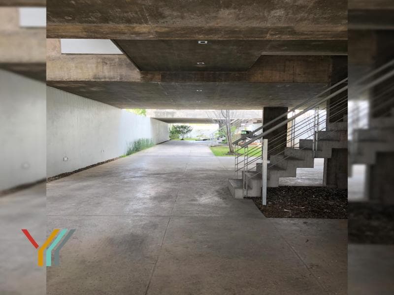 Cochera en Venta - 1
