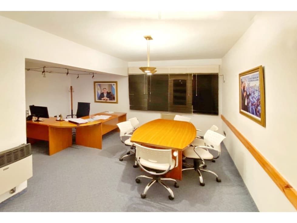 ALQUILER: Oficinas Comerciales Céntricas en Santa Rosa - 1