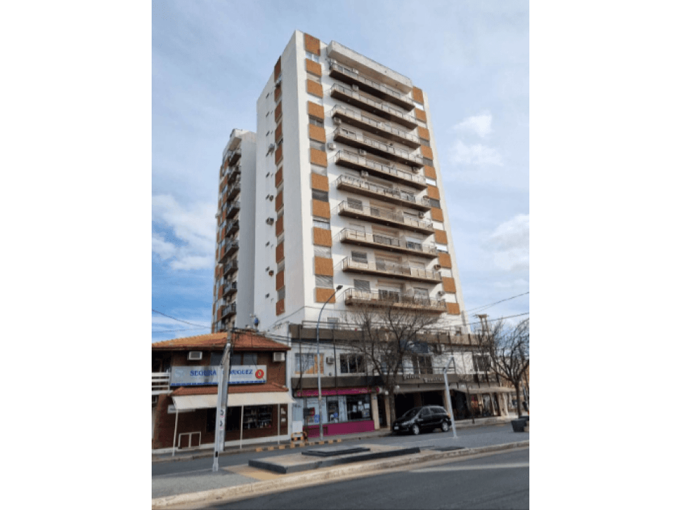 VENTA: Departamento de 3 dorm. en ubicación privilegiada en Santa Rosa - 1