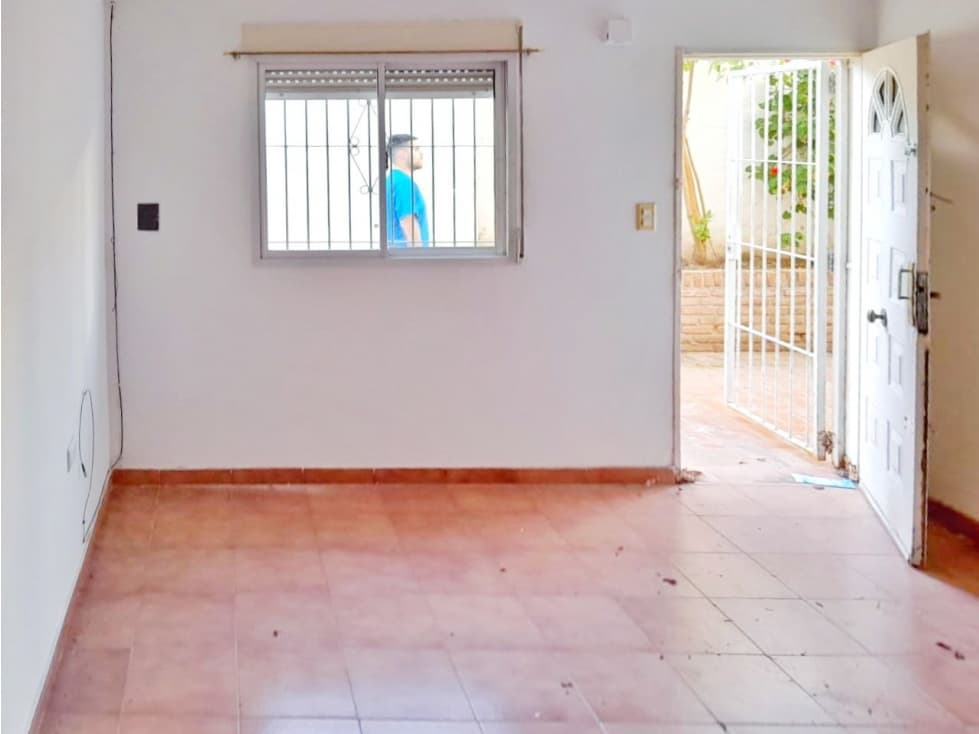 ALQUILER: Depto 1 Dormitorio s/Victoria N° 629, Santa Rosa - 1