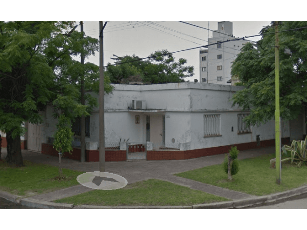 Casa en venta sobre Avenida - 1