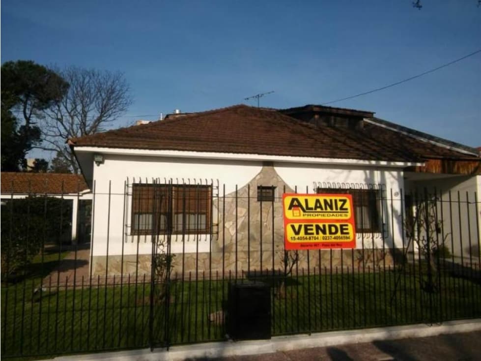 Vendo Chalet en Moreno centro - 1