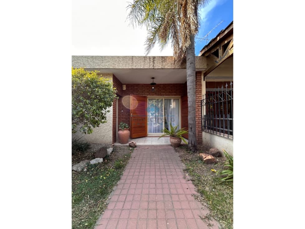 VENTA - CASA 3 DORM+GALPON JESUS MARIA - 1