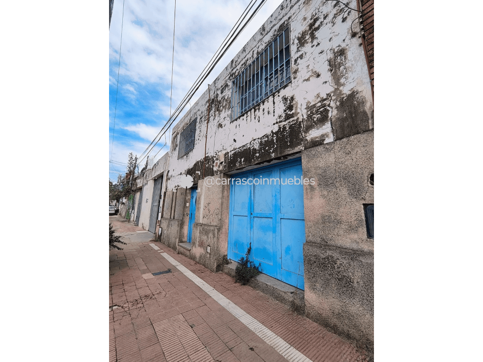 Venta Galpòn con Doble Planta, Oficinas, Etc. Bº Pueyrredòn - 1