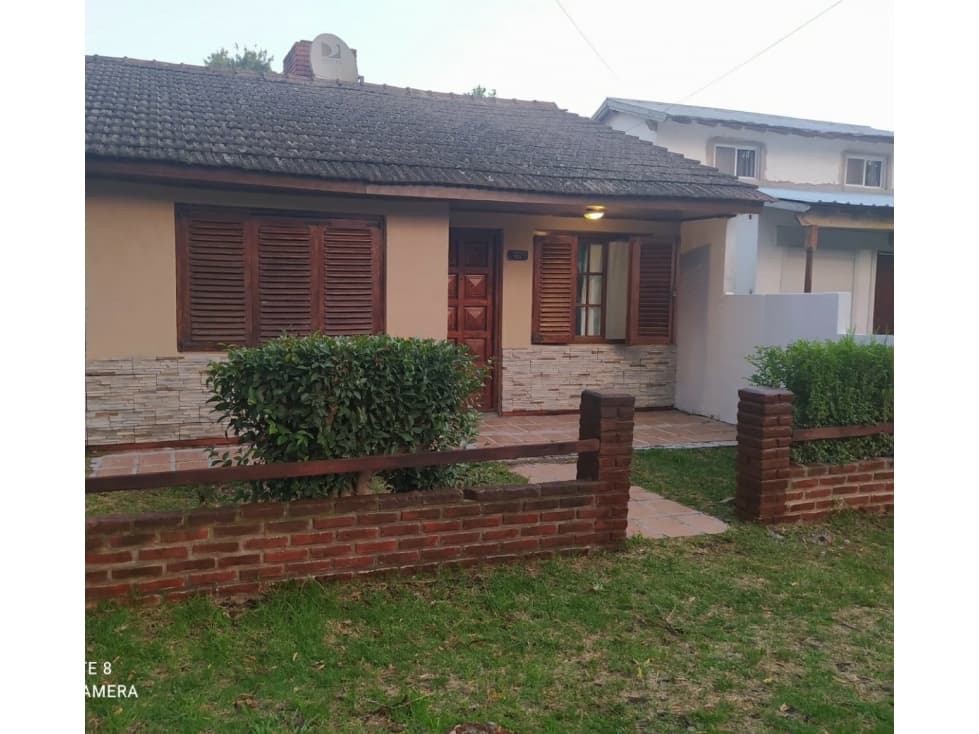 CHALET EN ALQUILER TEMPORARIO - 1