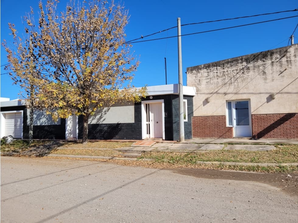 CASA EN VENTA - RIO PRIMERO - CORDOBA - 1