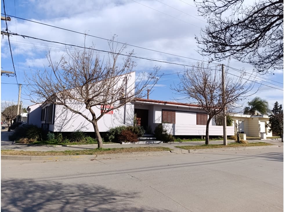 CASA EN VENTA EN CALLE MAIPU - 1