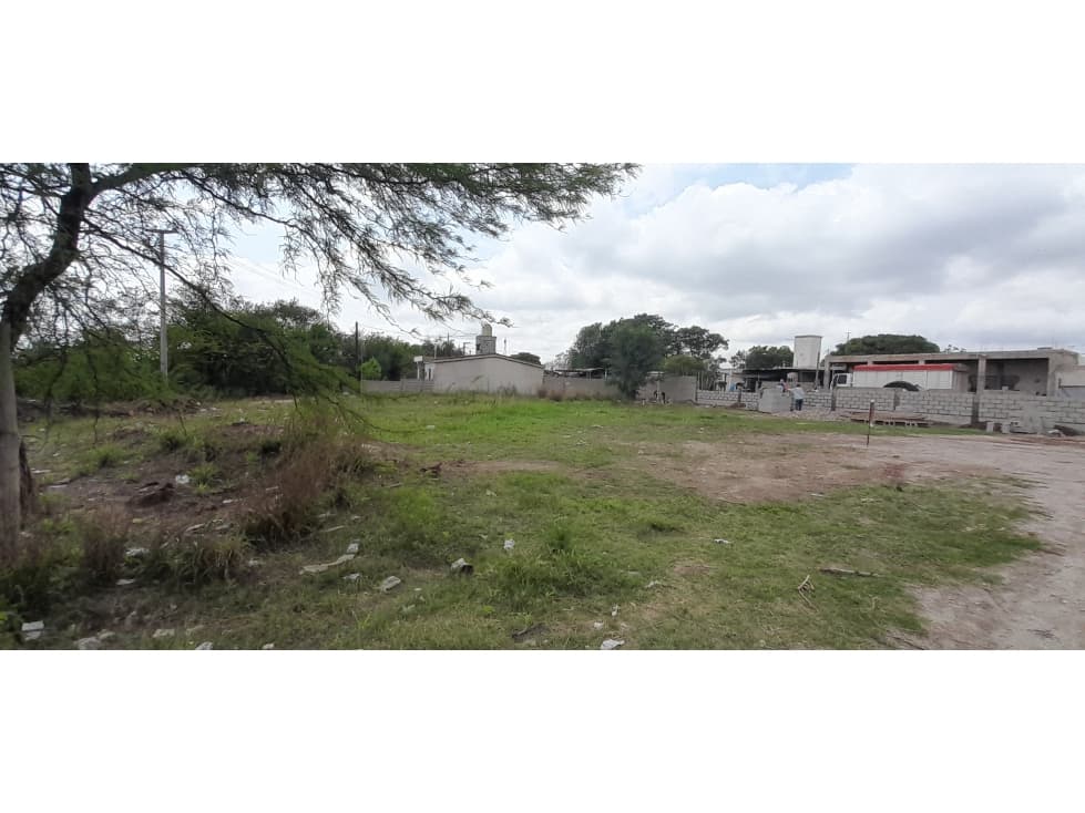 SE VENDE LOTE UBICADO A METROS DEL RÍO XANAES Y SOBRE RUTA 36 - 1
