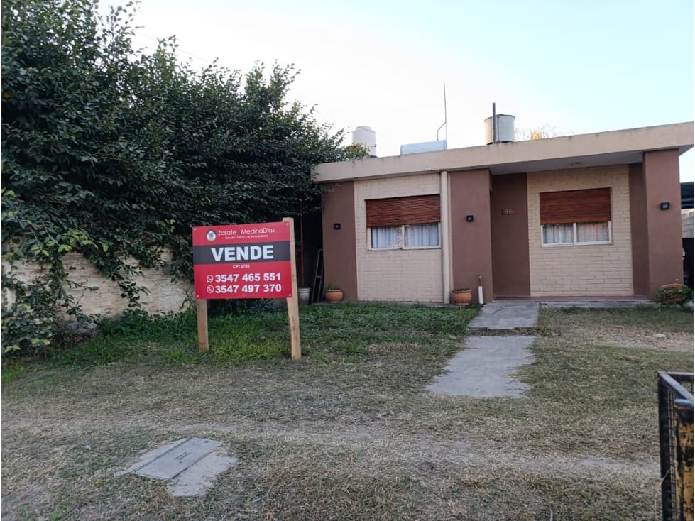 SE VENDE  inmueble  ubicado en  zona céntrica.  - 1