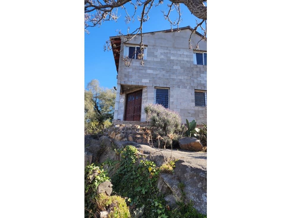 Venta. Tanti. Casa en dos plantas con vista al rio! Apta Credito - 1