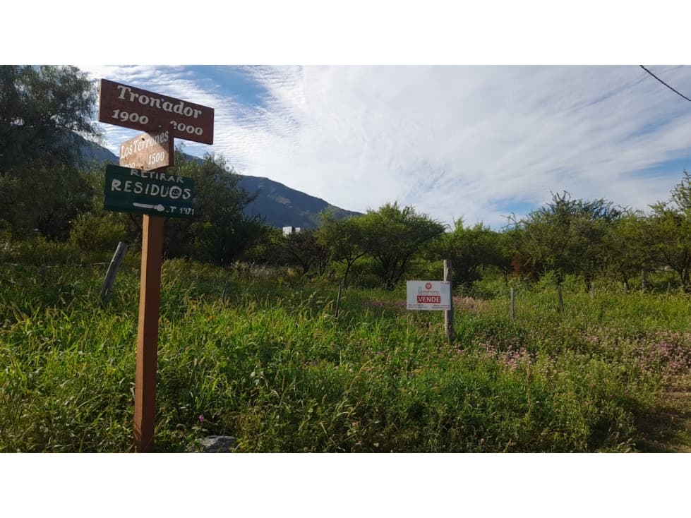 LOTE ESQUINA VALENTI ESCRITURA. - 1