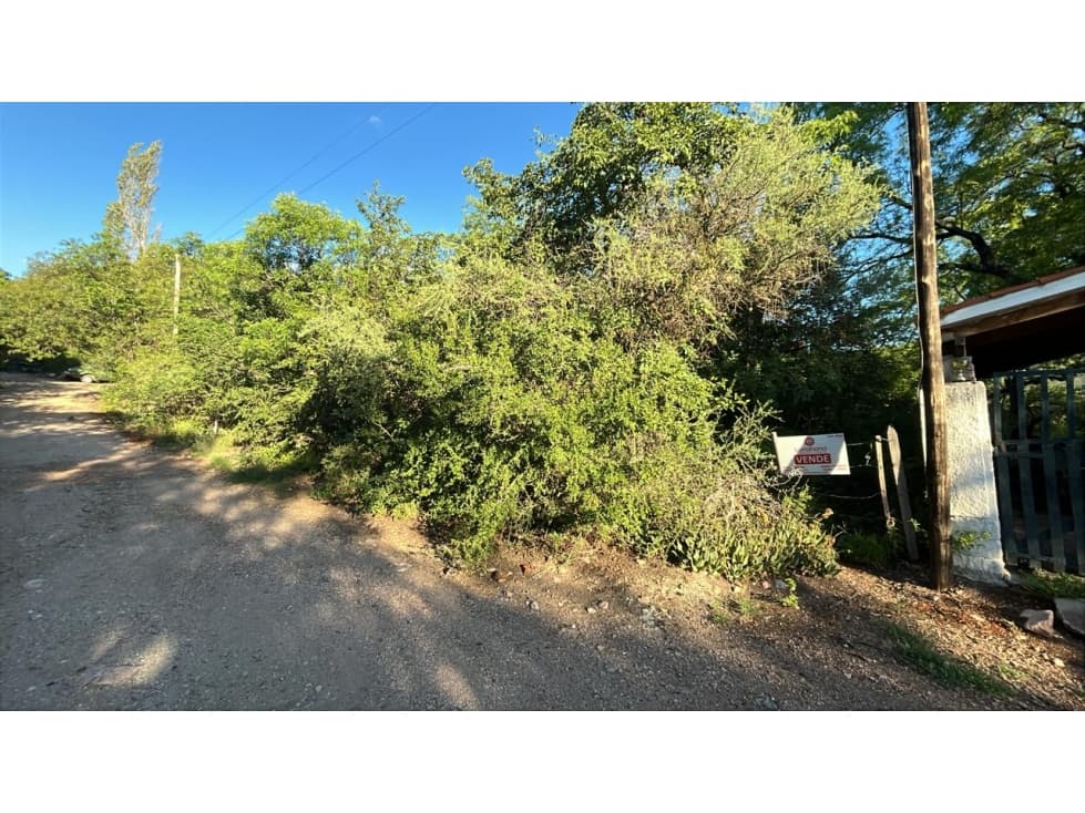 LOTE EN CAPILLA DEL MONTE, ESC. PERFECTA - 1