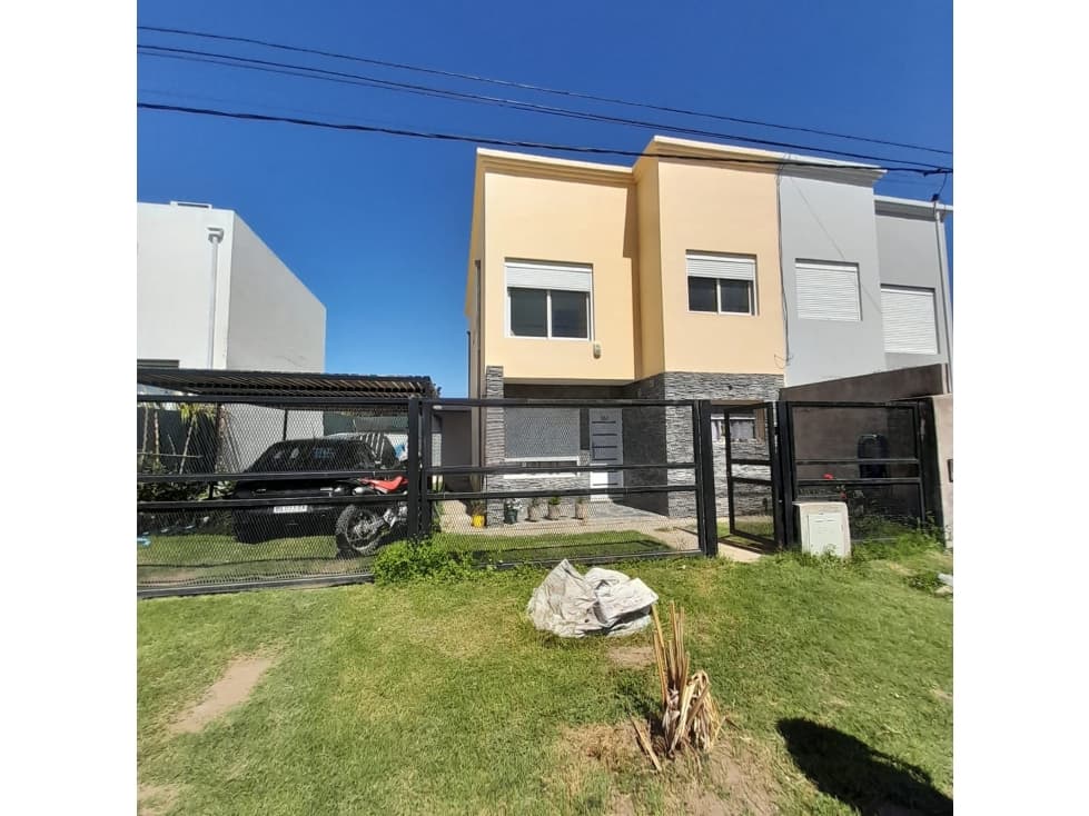 CASA EN VENTA BARRIO PALOS VERDES - 1