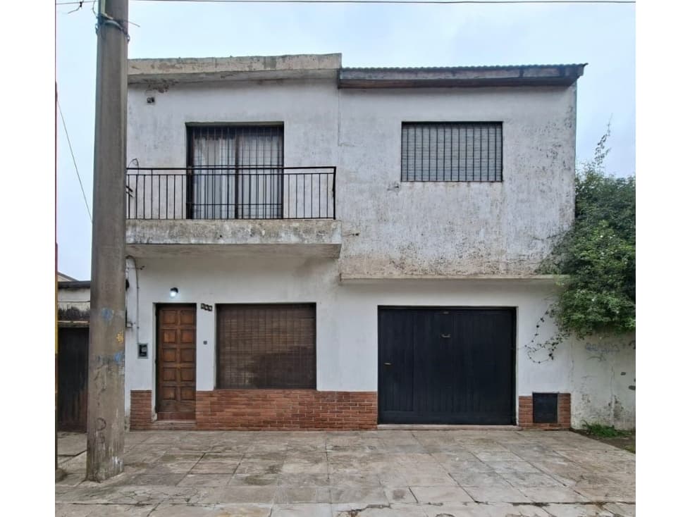 CASA EN PH BARRIO AERONAUTICO EN ALQUILER. ITUZAINGO NORTE - 1