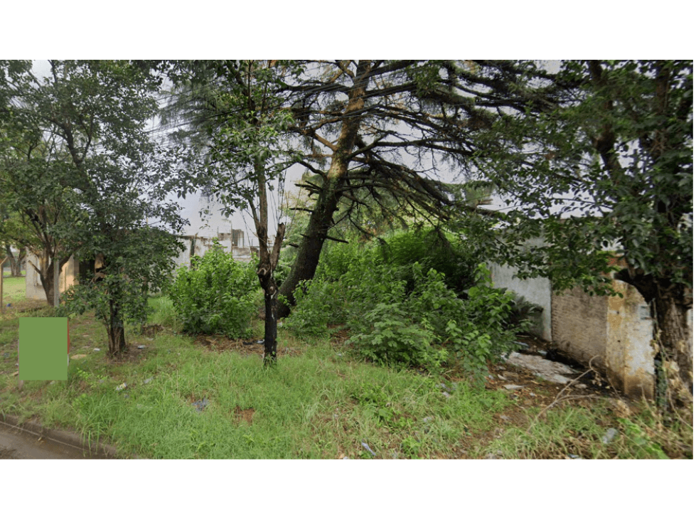 TERRENO BALDIO CON TODOS LOS SERVICIOS. CASTELAR SUR - 1