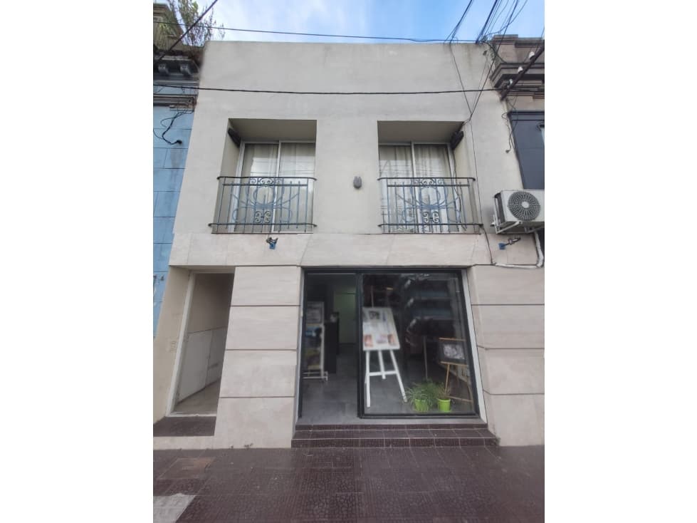 Local + depto. a mts del centro..... - 1