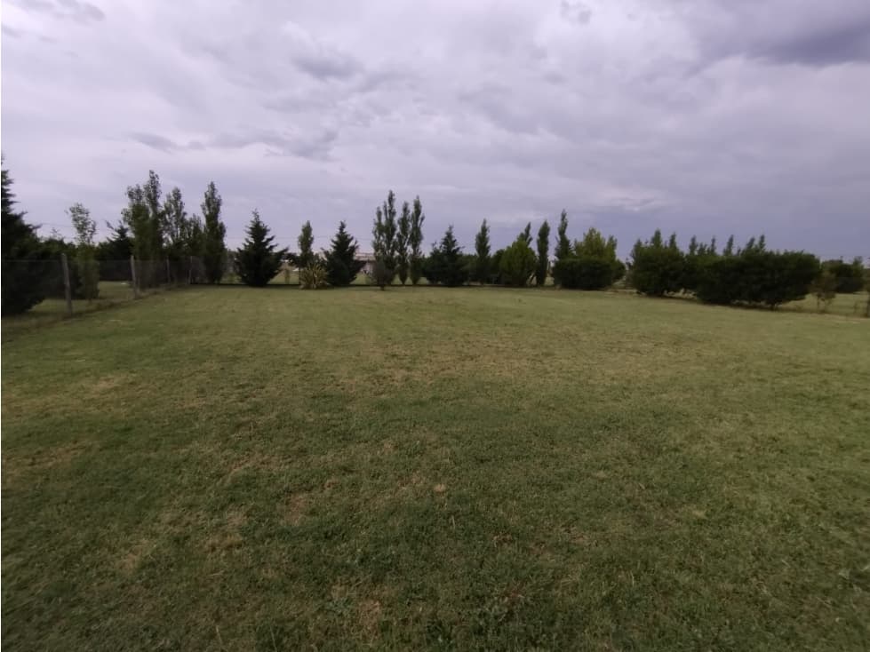 Lotazo de 32,50 x 26,75 mts en SAN AGUSTIN - 1