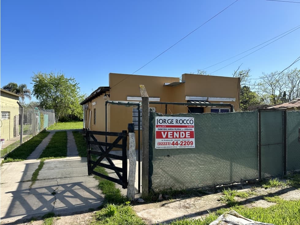 2 casas en venta en Barrio República - Brandsen - 1