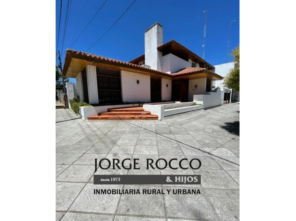 Chalet céntrico en venta en Brandsen - 1