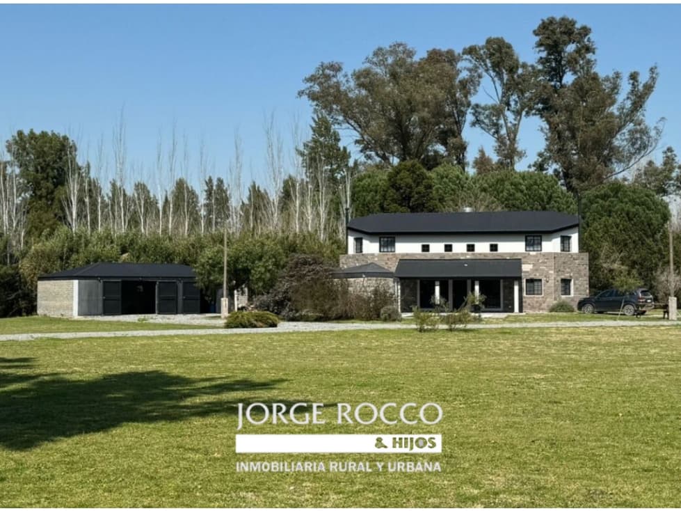 Casa quinta en Venta. Barrio de Chacras Malvinas en Brandsen - 1