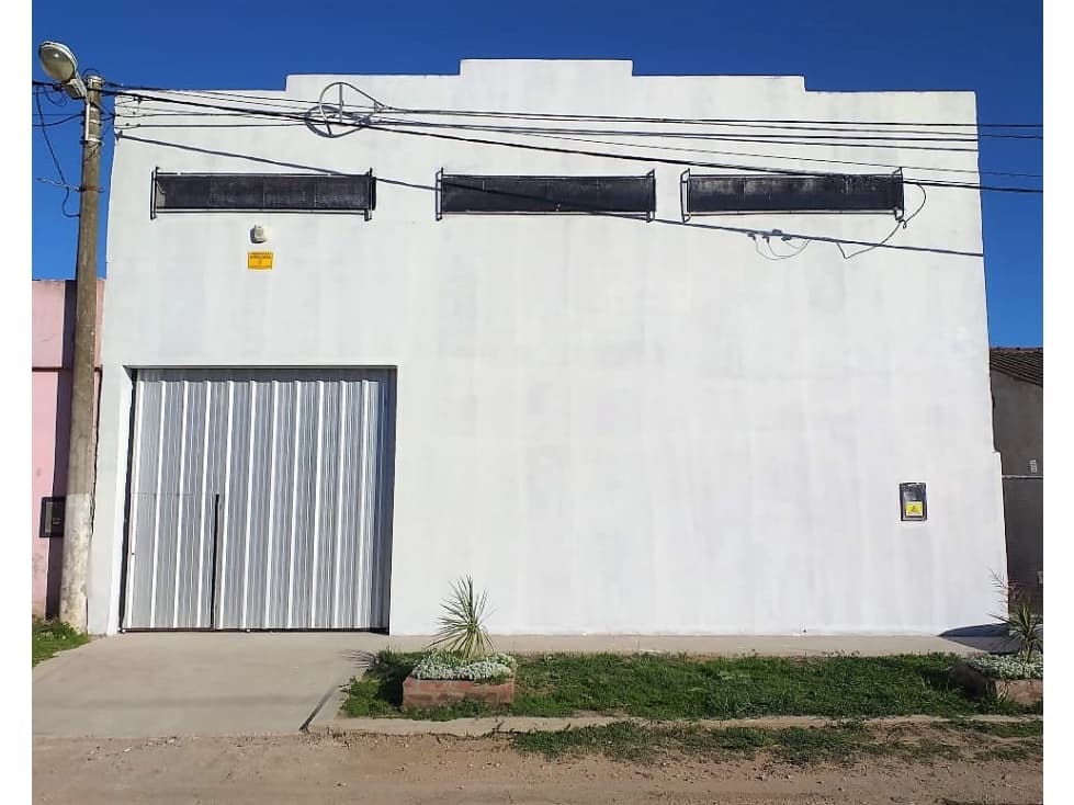 EN VENTA - GALPON NUEVO - A 100 MTS DE RUTA 3 - 1