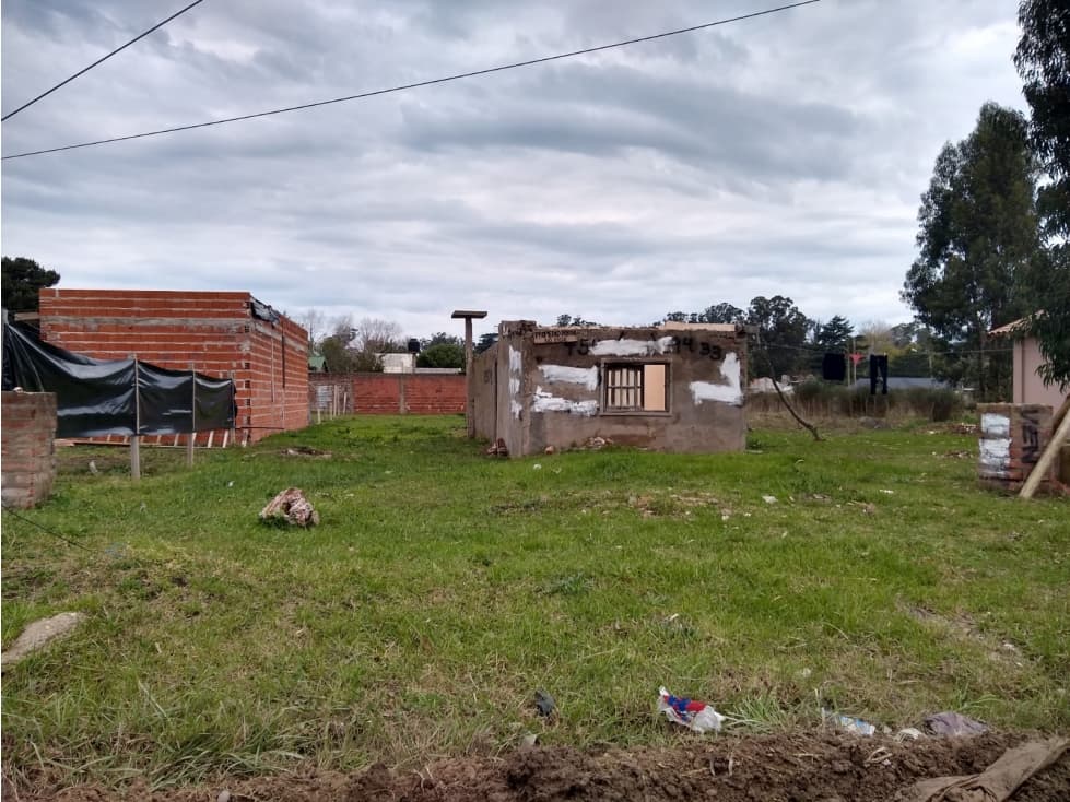 LATORRE PROP. VENDE LOTE EN PARQUE PEÑA - 1