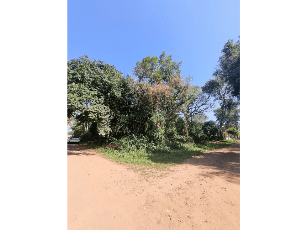 Terreno en esquina a 300 metros de Playa Pelícano - 1