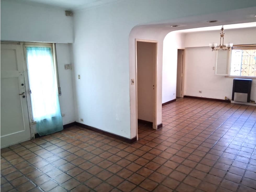 ALQUILER CHALET COMERCIAL 4 AMB. CON DEPEND SAN MARTIN ESQ PAMPA - 1