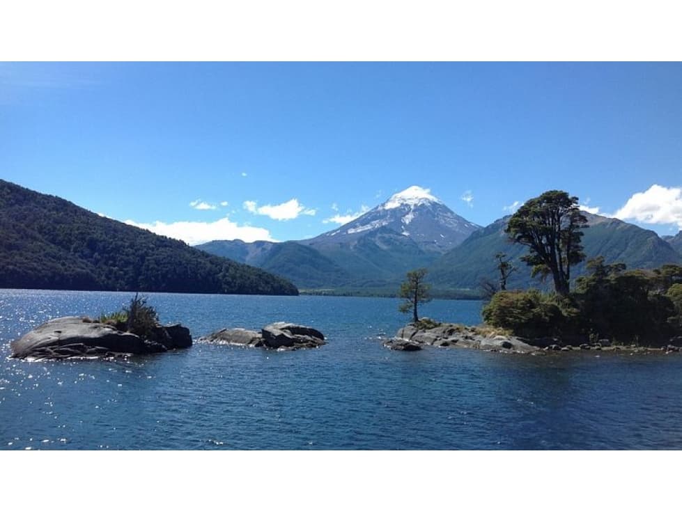 VENTA LOTE CON BAJADA AL LAGO HUECHULAFQUEN VISTA AL LANIN NEUQUEN - 1
