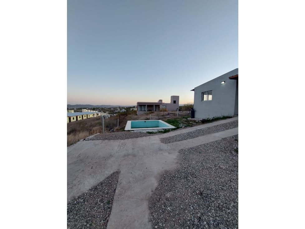 VENTA COMPLEJO EN SANTA CRUZ DEL LAGO 5 CASAS CARLOS PAZ - 1