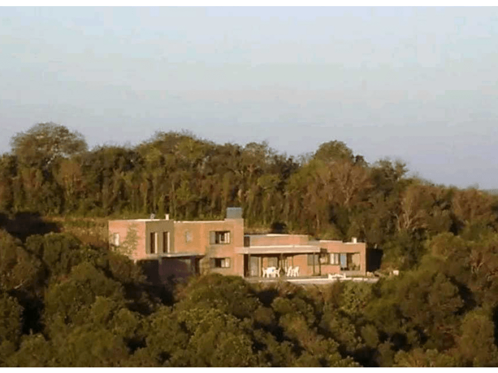 CASA EN VENTA CORRAL DE BARRANCAS - UNQUILLO - 1