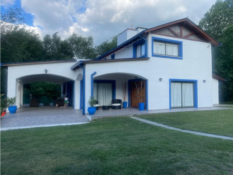 VENTA CASA CUESTA BLANCA CORDOBA 4 DORM PISCINA AMPLIO PARQUE - 1