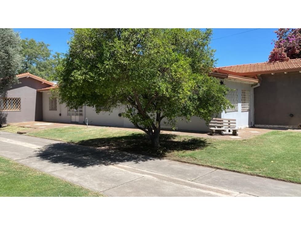 VENTA CASA SOBRE LOTE 1475 m2 EN SAN RAFAEL EXCELENTE ENTORNO - 1