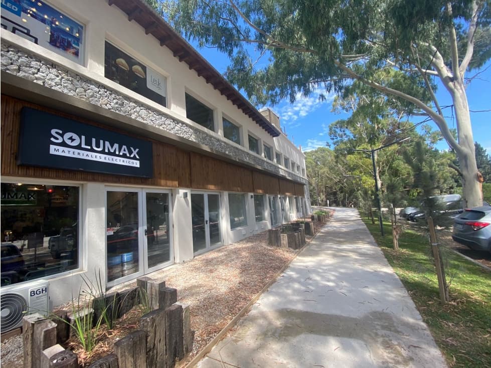 LOCAL 25 - PASEO COMERCIAL - COSTA ESMERALDA - 1