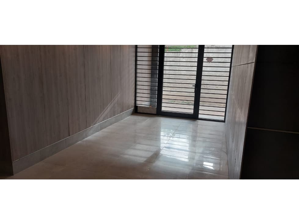 Misiones 245, 1dormitorio con balcón, impecable,piso alto - 1