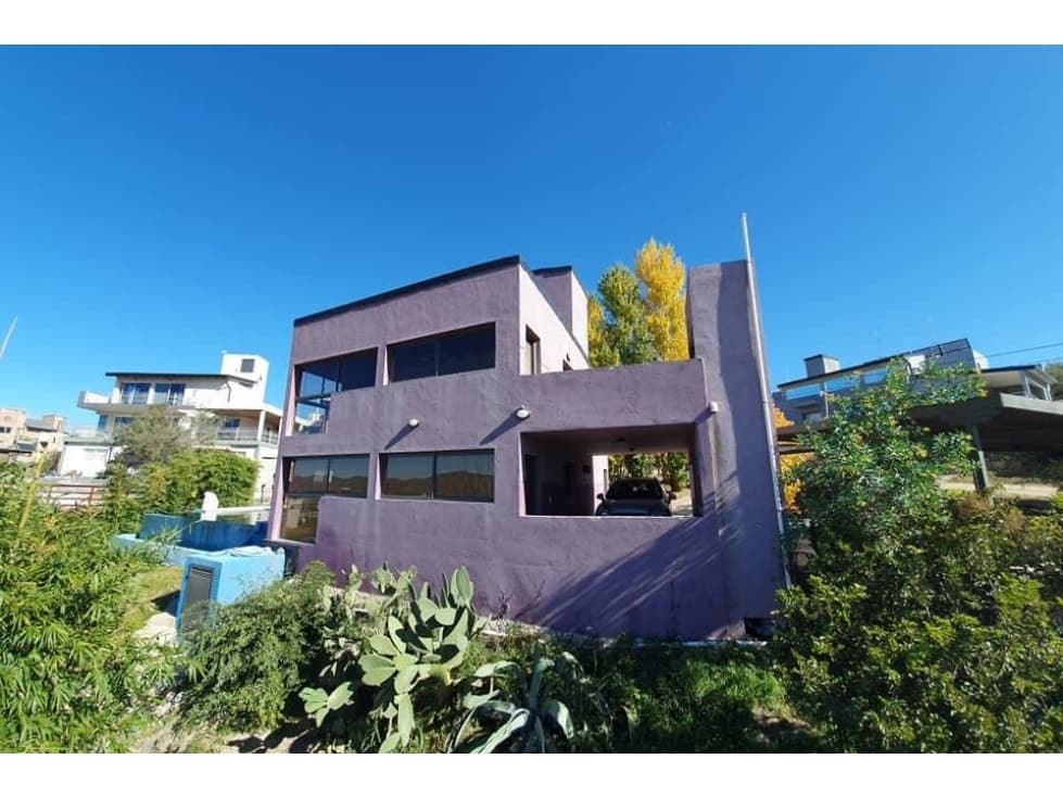 SE VENDE HERMOSO COMPLEJO TURISTICO MAS UNA CASA IMPERDIBLE - 1