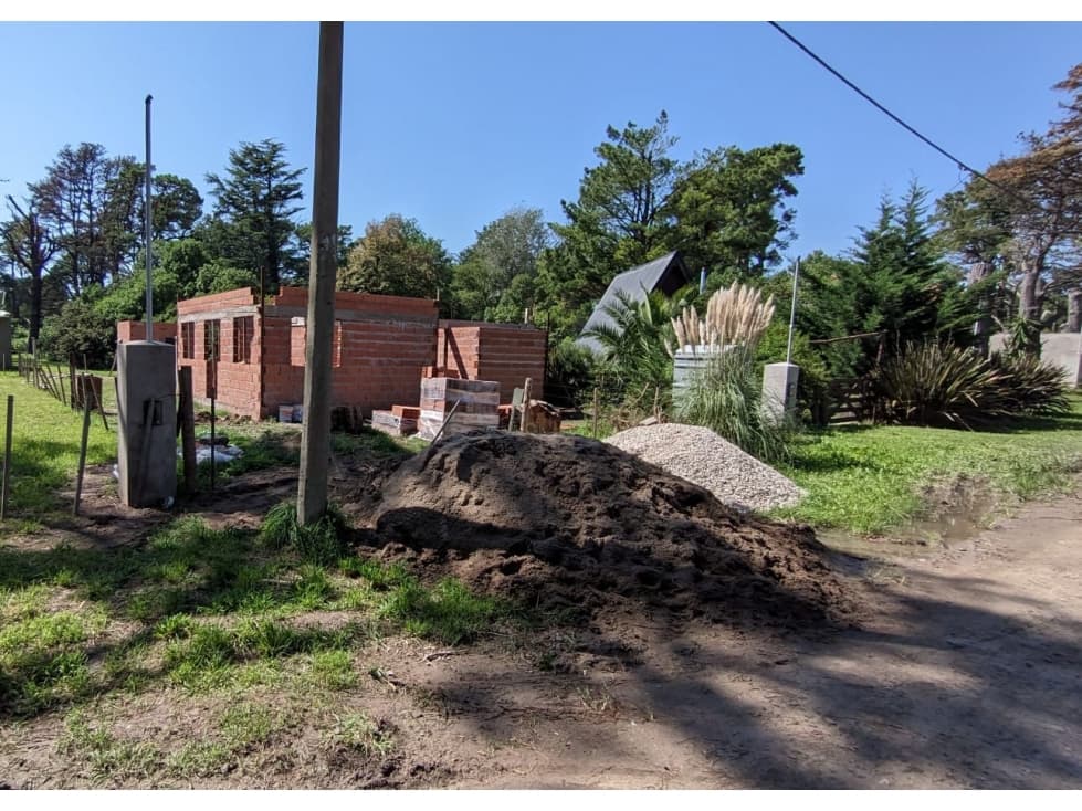 Lote con construcción en Necochea - 1