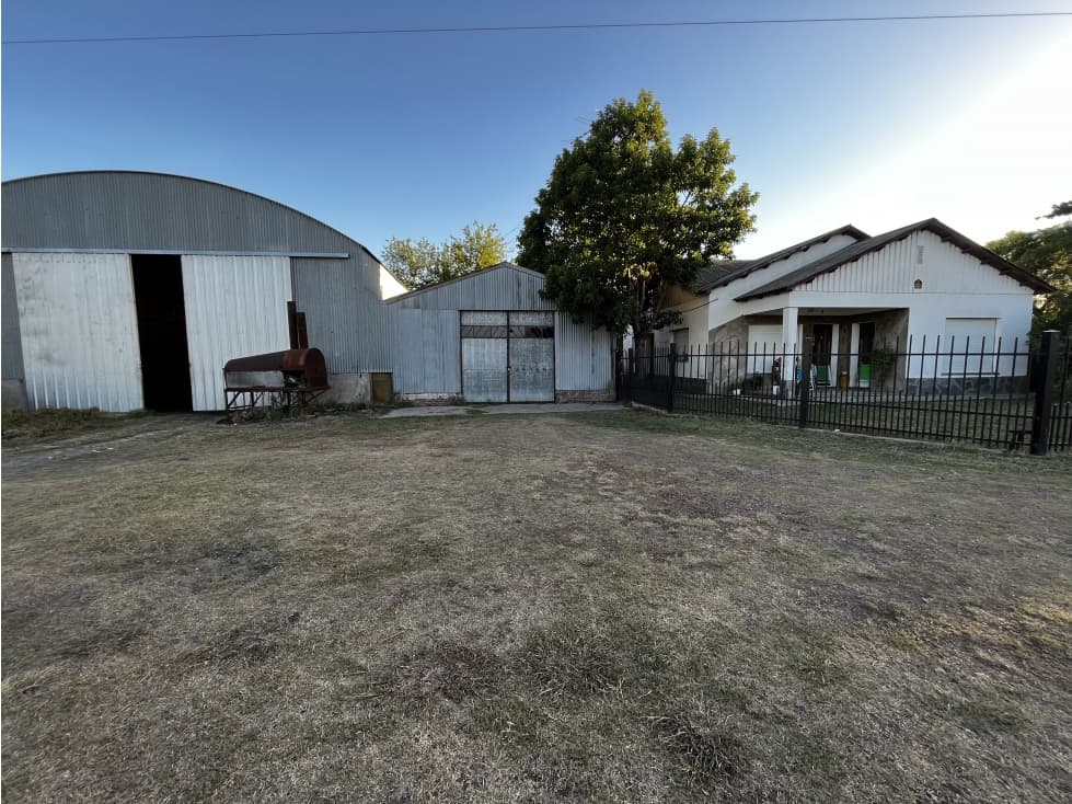 Vendo Casa con Galpón Tinglado en Herrera, Entre Ríos. - 1