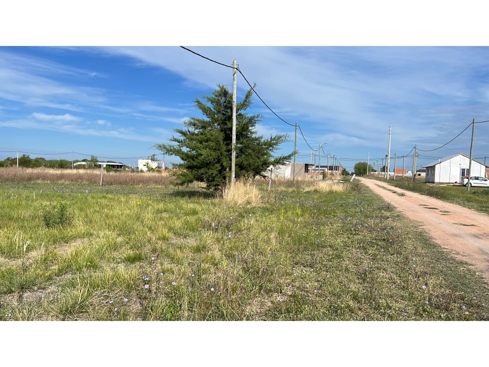 Vendo Terreno de 474 en Pronunciamiento, Entre Ríos. - 1