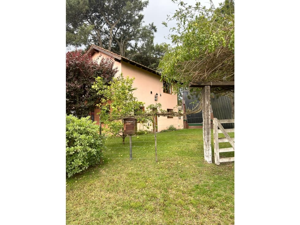 Venta en block - Chalet mas 2 cabañas - 1