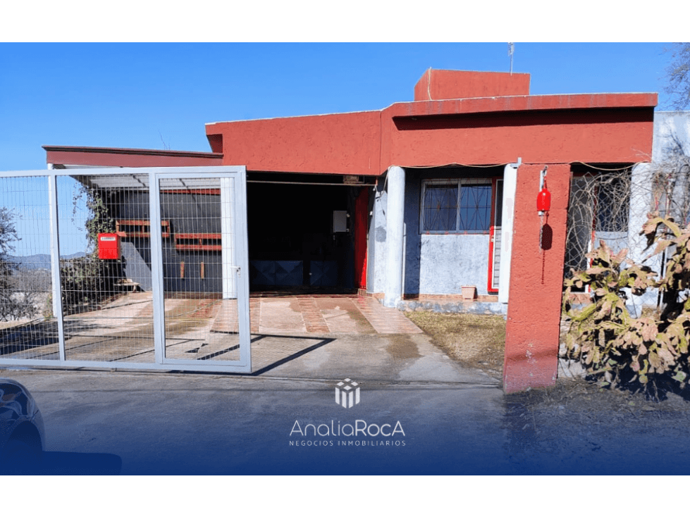 Casa en Estancia Vieja a pocos metros del Indio Bamba - 1