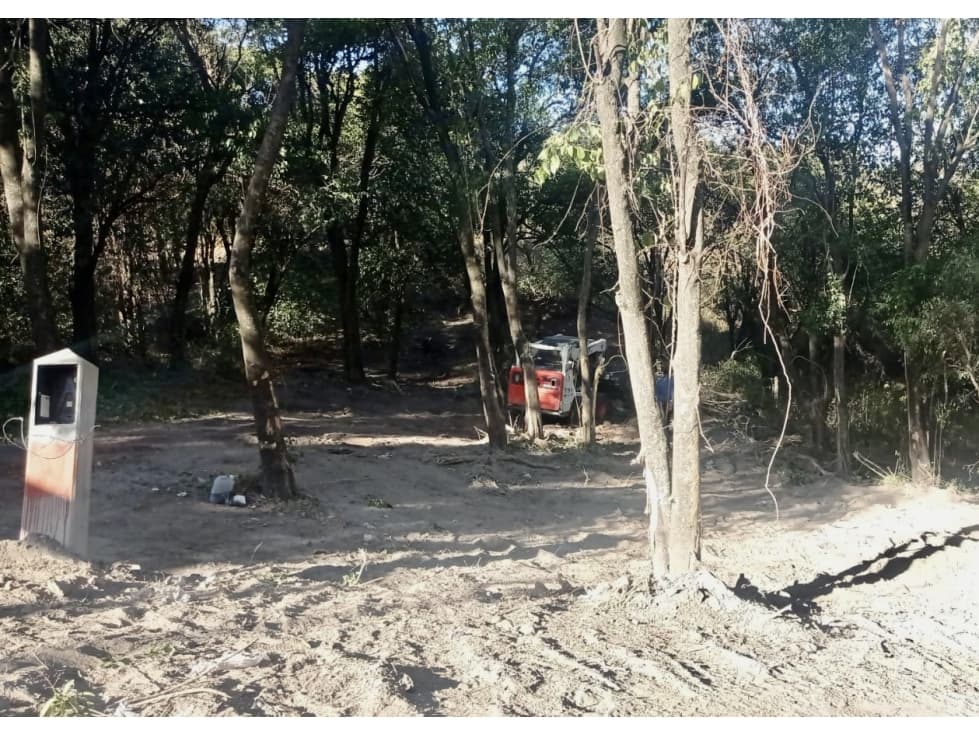 VENDO - TERRENO CON ESCRITURA - APTO CREDITO EN RIO CEBALLOS - 1