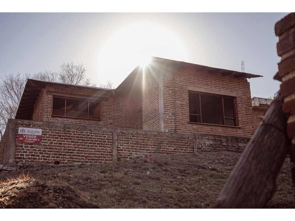 VENDO CASA A TERMINAR - MOLINARI - COSQUIN - 1