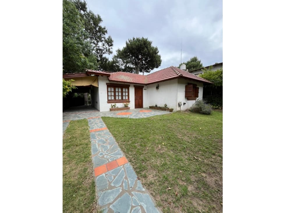 Casa en Urquiza al 1000 - 1