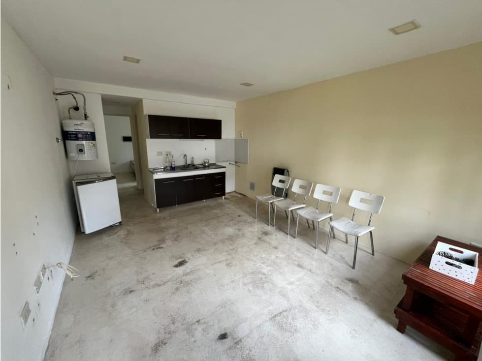 DEPARTAMENTO SOBRE AV.VICTOR HUGO - 1