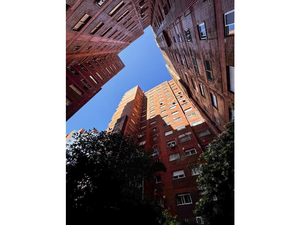 Calle 56 entre 9 y 10 - Departamento en Venta - 1