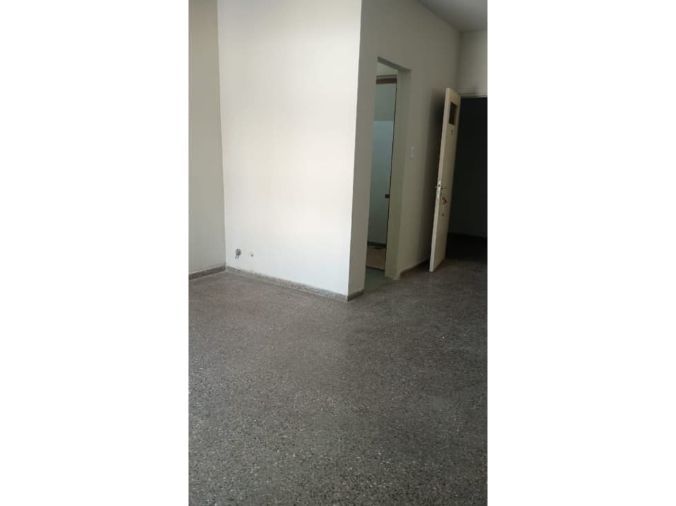 Oficina en edificio Lopez Martin - 1