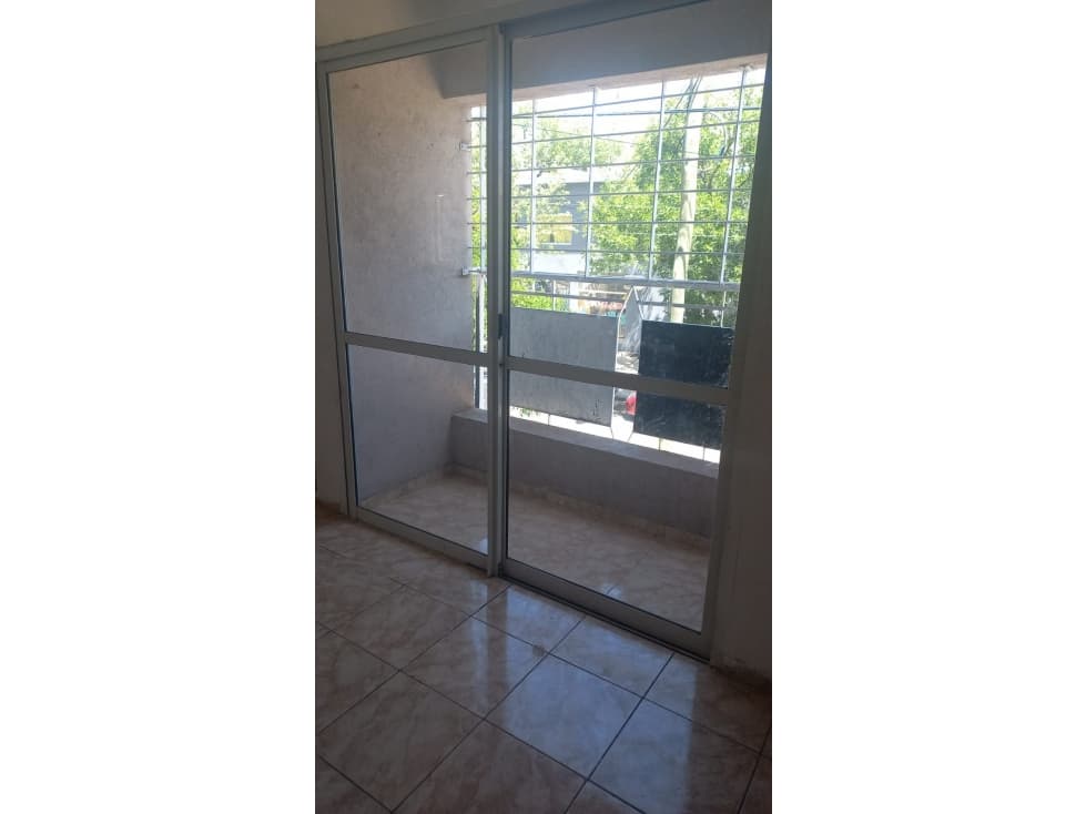 Departamento 2 habitaciones para persona sola - 1