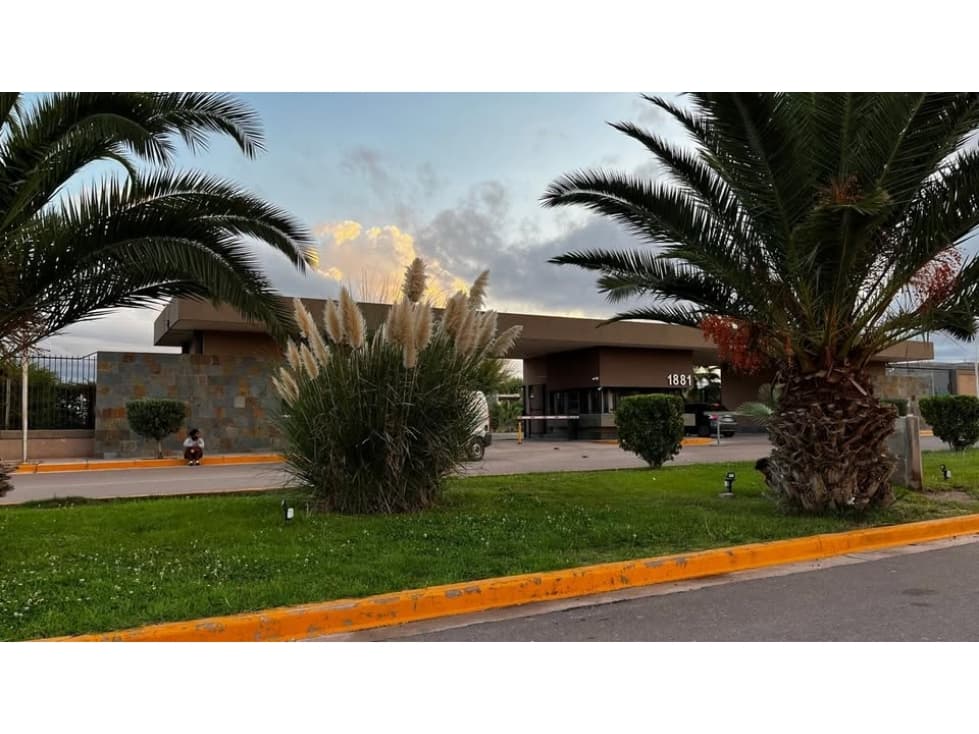 Oportunidad de Inversión: casa a estrenar B° Vista Oliva - 1