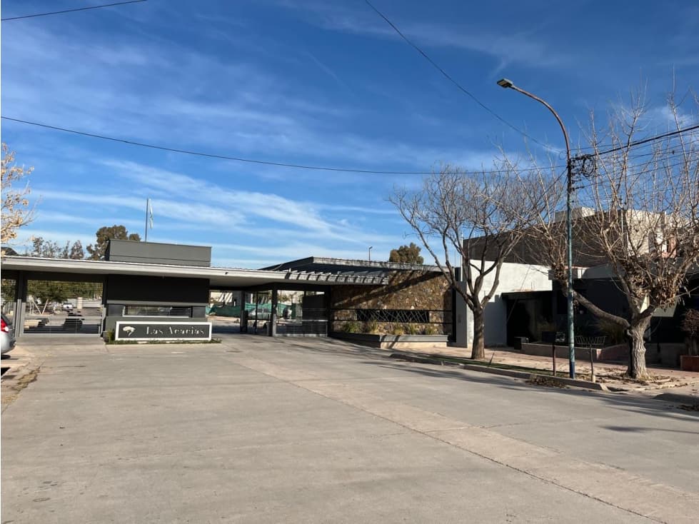 Terreno en barrio privado - 1